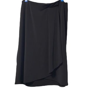 Black lightweight stretchy knee length skirt Women’s size 10